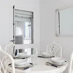 Close To The Beach, 5 Minutes Walk San Luis de Sabinillas