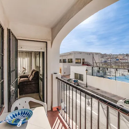 Close To The Beach, 5 Minutes Walk Apartment *