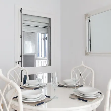 Close To The Beach, 5 Minutes Walk San Luis de Sabinillas
