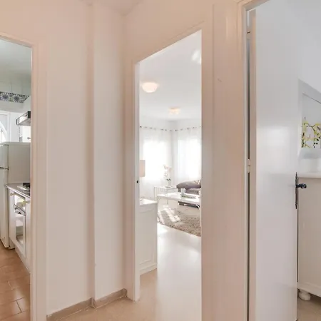Close To The Beach, 5 Minutes Walk * San Luis de Sabinillas